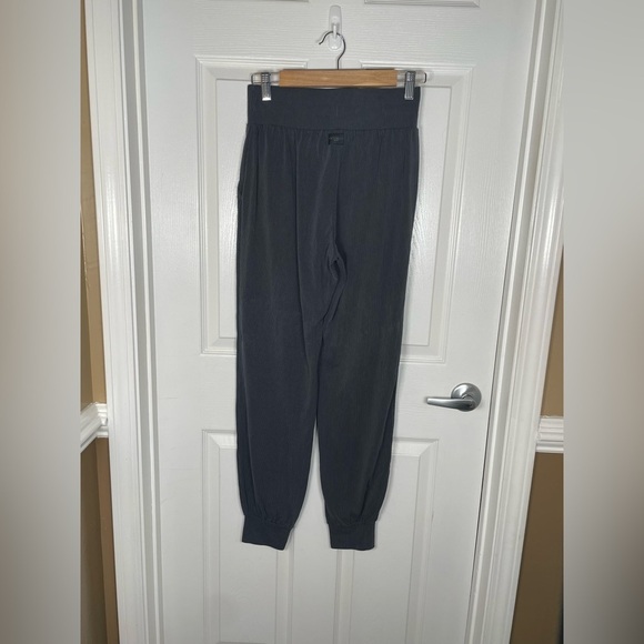 Victoria Secrets Ribbed Jogger Pants Small - Picture 4 of 8